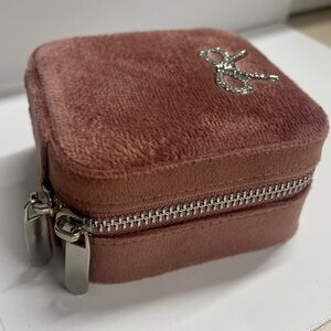 Dusty Rose Velvet Travel Zip Around Jewelry Case 3.75” x 3.75 x 2”